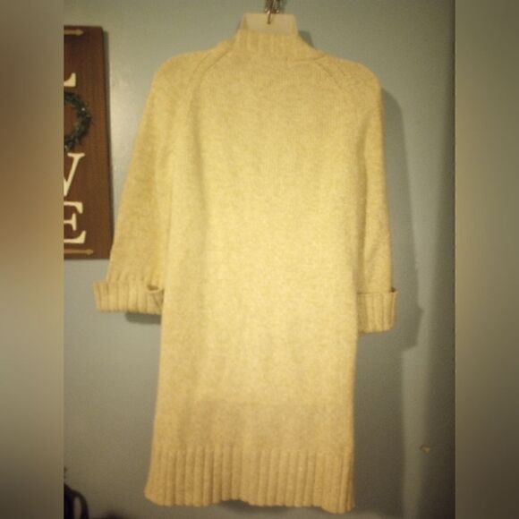 - Eddie Bauer  three quarter length sleeve button down sweater with pockets - Picture 5 of 12